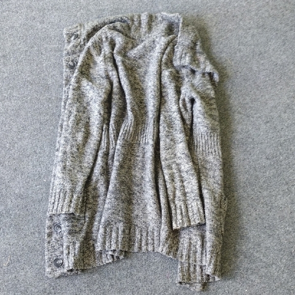 Merona Black and White Knit Sweater - Picture 11 of 15